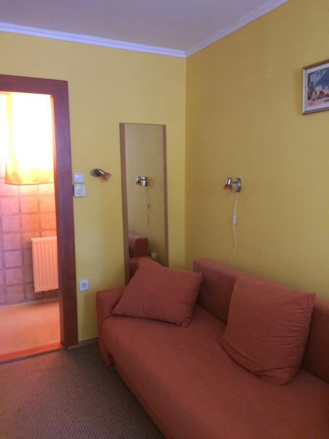 Fasor Vendeghaz Hotel Balatonszemes Bagian luar foto